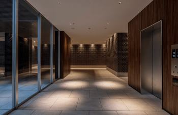 プレイズ桑名中央町　エレベーターホール