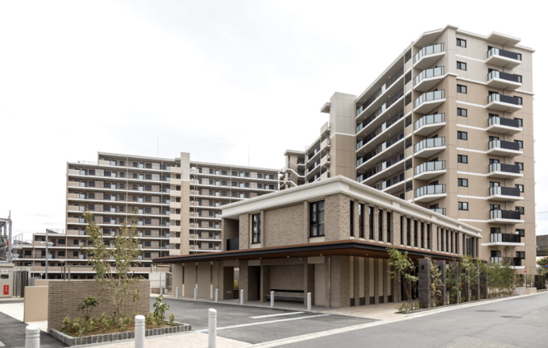 ファイル:サンクレイドル八千代中央レジデンス 外観 エントランスアプローチ.png