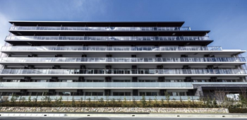 シティテラス吉川美南　外観