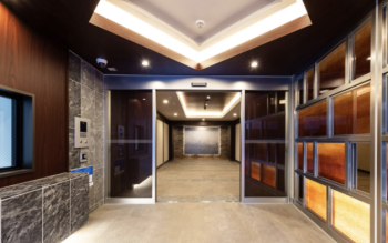 プロスタイルウェルス川崎サウス　風除室 エントランスホール