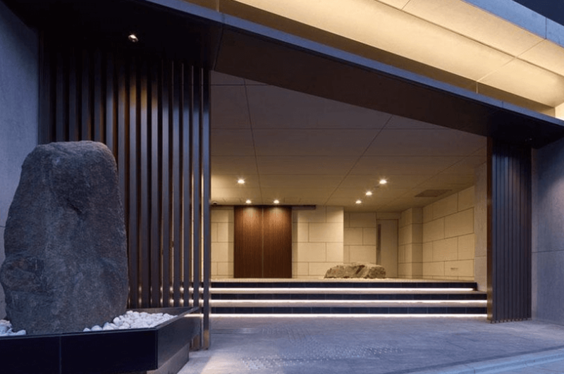 ファイル:プレミスト京都 四条堀川 メインエントランス.png