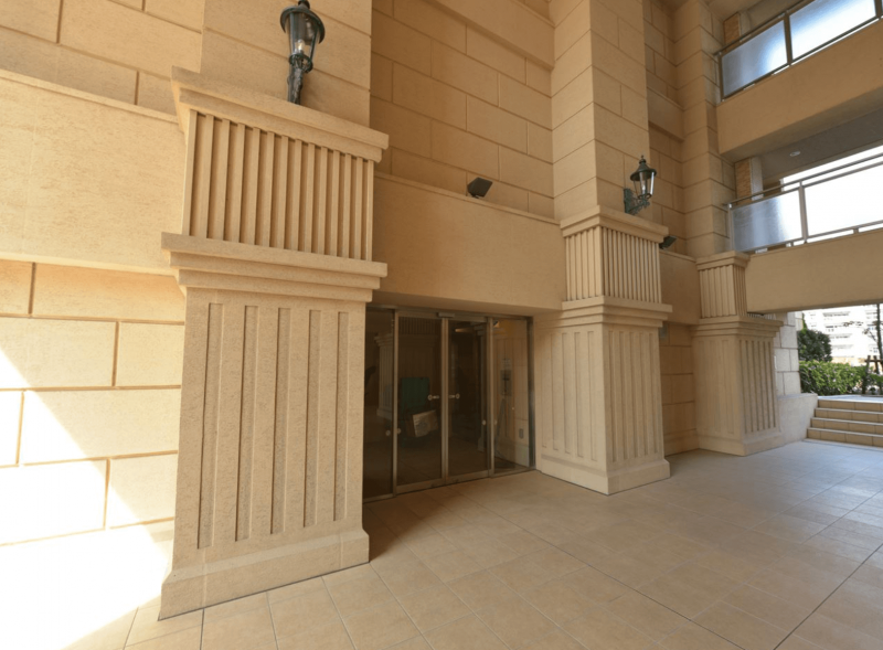 ファイル:ヴェレーナ王子 エントランス.png