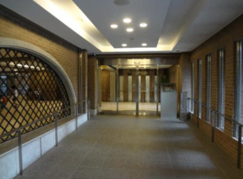 Ｄ’グラフォート神戸ハーバーウエスト　風除室