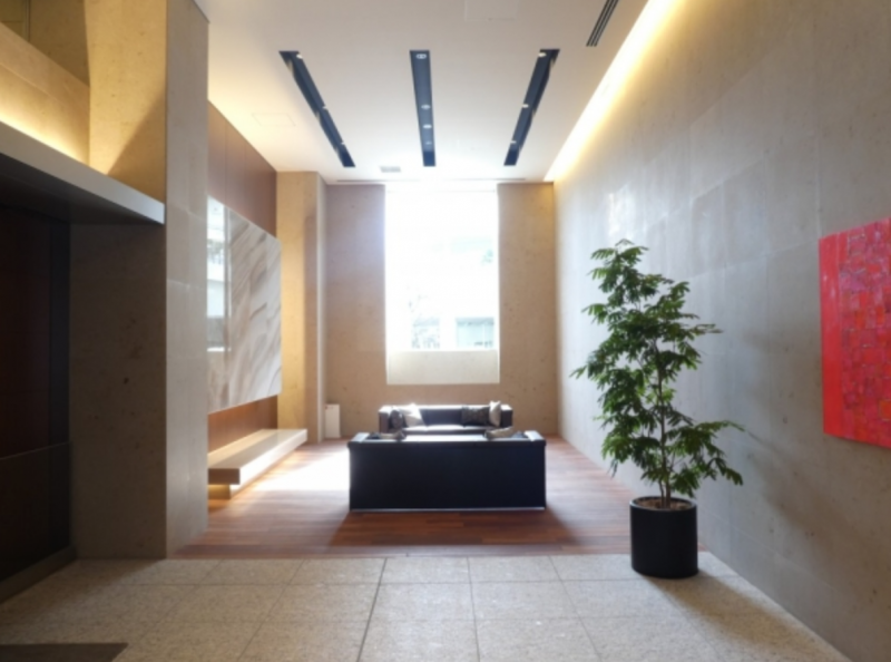 ファイル:ドレッセWISEたまプラーザ エントランスホール .png