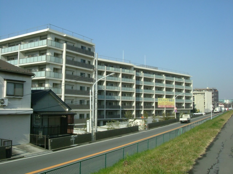 ファイル:グランシーナ多摩川外観.jpg