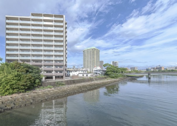 ファーネスト下荒田ヴァリス　外観1