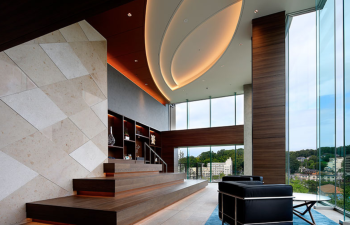 プレミスト上麻生　エントランスホール２