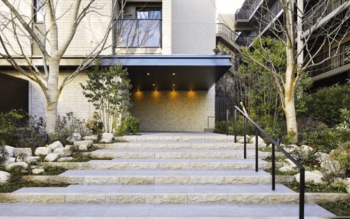 パークホームズ市が尾荏田西　エントエランスアプローチ