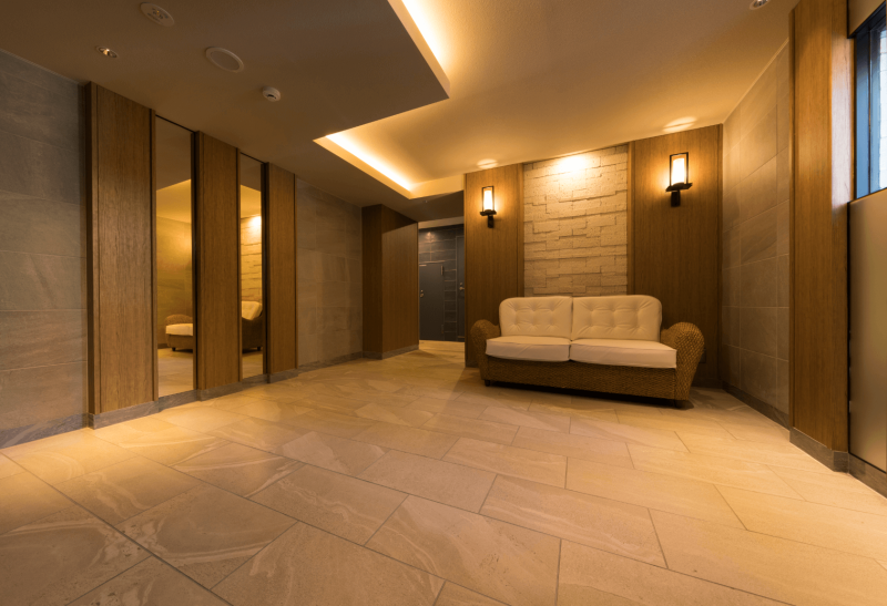 ファイル:グローベル ザ・国分寺クリスタ エントランスホール.png