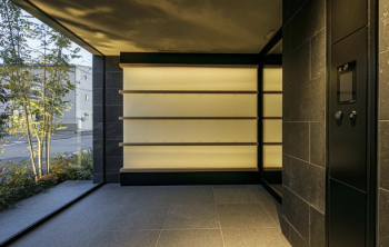 プラセシオン稲沢駅前　風除室