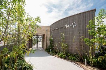 リッシュハウス飯倉アマルフィ　エントランスアプローチ