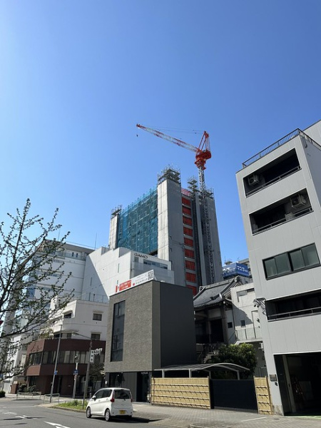 ファイル:20230410プラウドタワー名古屋丸の内ステーションマークス.jpg