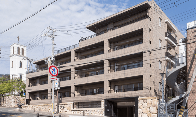 ファイル:エヌヴィ六甲曾和町 外観1.png