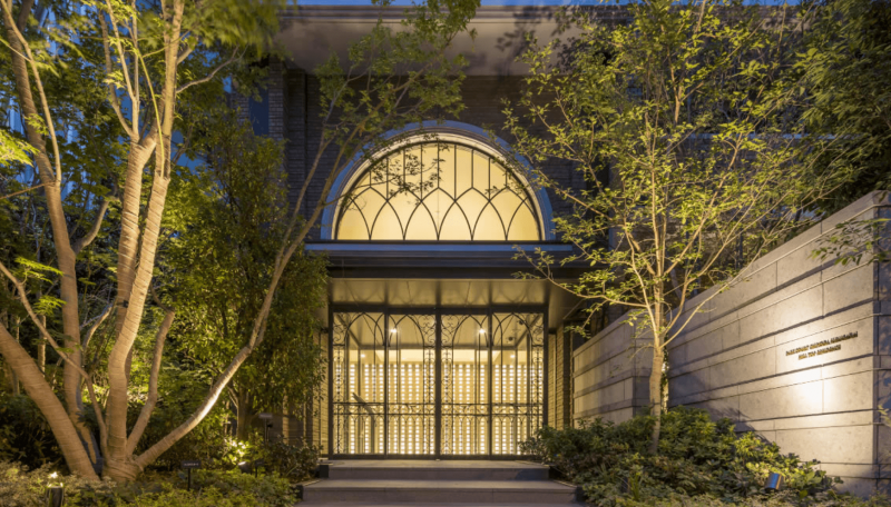 ファイル:パークコート千代田駿河台ヒルトップレジデンス エントランス 2.png