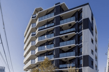 アドグランデ綾瀬　外観（2022年2月撮影）