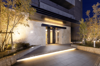 グランマノワール南安城Sta.　エントエランスアプローチ