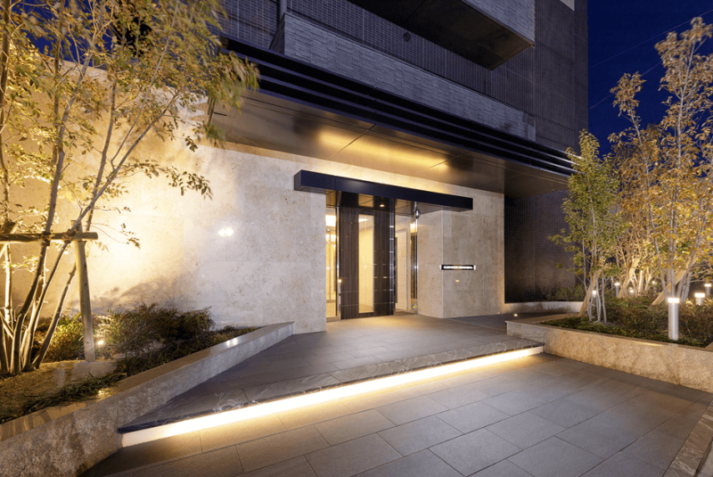 ファイル:グランマノワール南安城Sta. エントエランスアプローチ.png