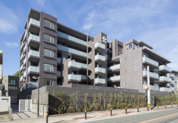 サングレート平尾山荘　外観2