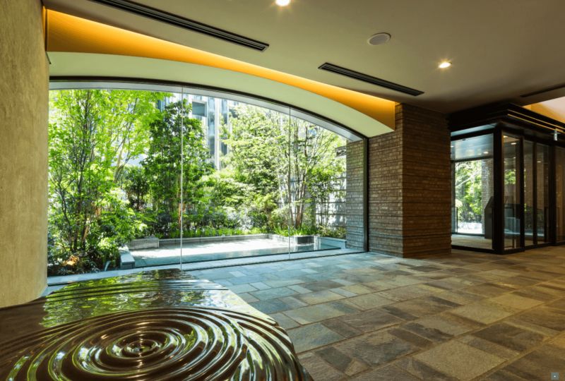 ファイル:パークコート千代田駿河台ヒルトップレジデンス エントランスロビー.png