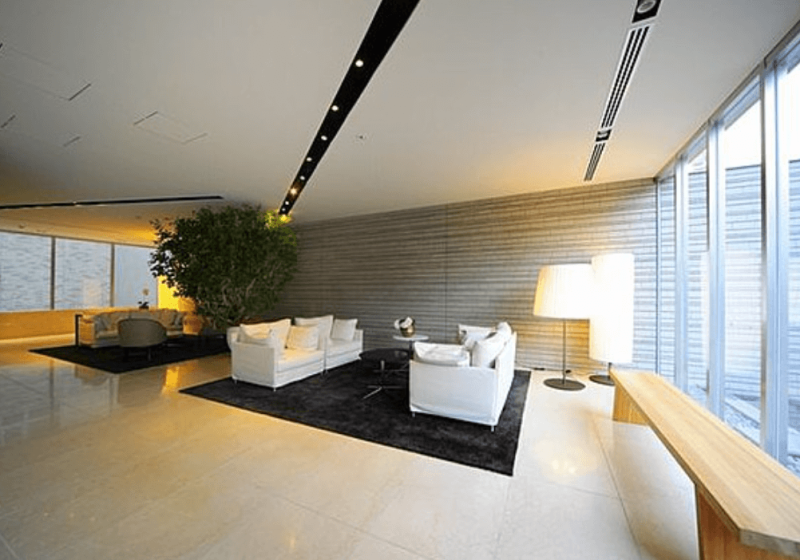 ファイル:プレミスト南青山 ラウンジ1.png