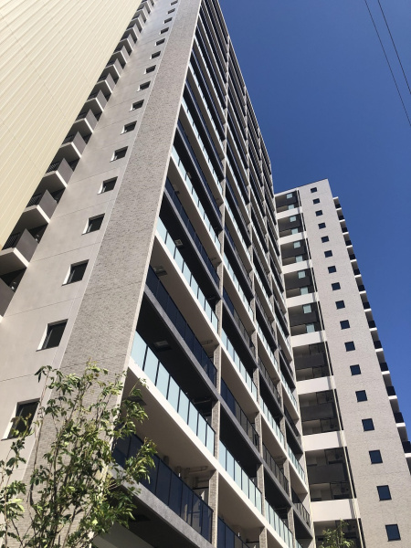 ファイル:ザ・パークハウス 赤坂タワーレジデンス建設現場（2019.6.23）.jpg