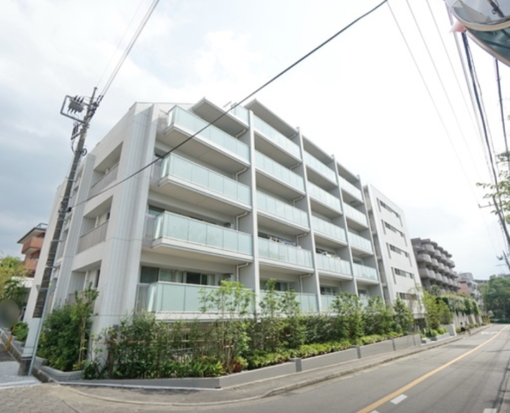 ファイル:クリオ鷺沼マスターテラス 外観１.png