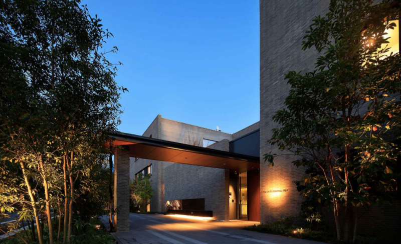 ファイル:ザ・リーフィアレジデンス成城 エントランス.png