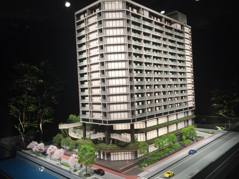 ファイル:ブランズ横浜マンション模型.jpg