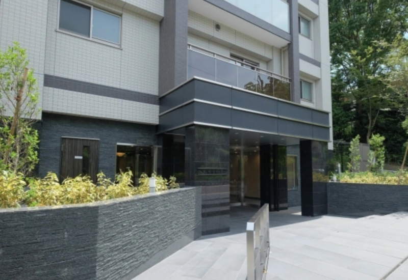 ファイル:レーベン多摩センターBeaut エントランスアプローチ.png