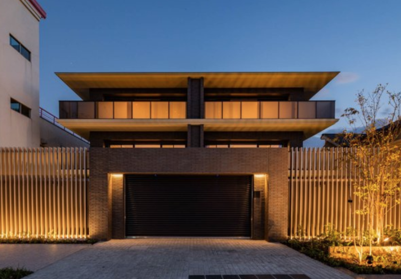 ファイル:ジオ桂シェノン 外観 2.png