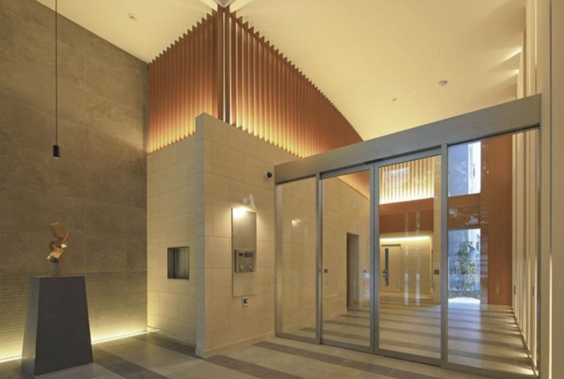 ファイル:ポレスター宮崎ザ・プレミアム エントランスホール1.png