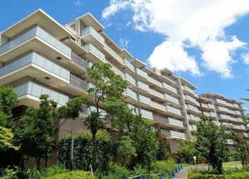 グランロジュマン豊中少路　外観