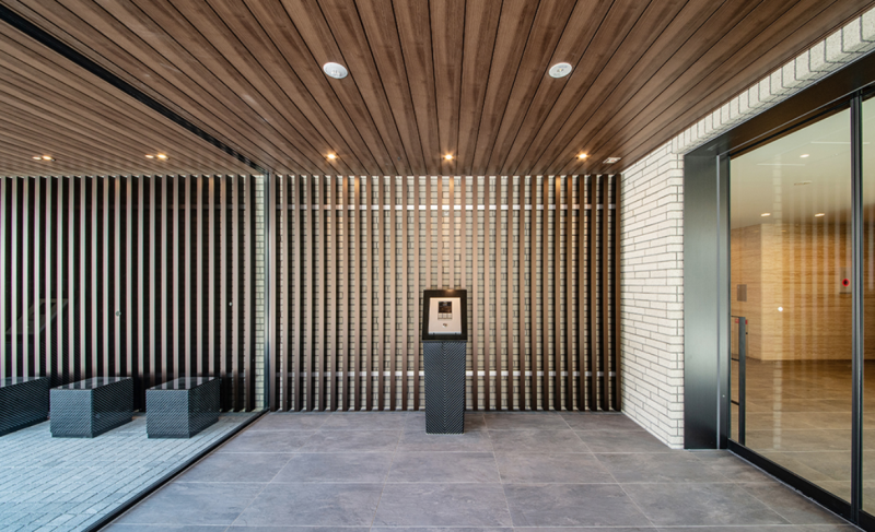 ファイル:プレシス鎌倉材木座 風除室.png