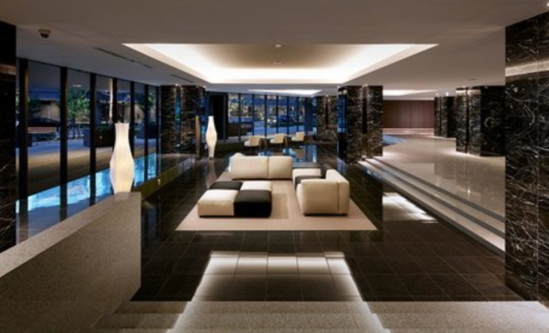 ファイル:ベイサイドタワー晴海 グランドロビー 1.png