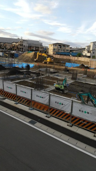 ファイル:20200527パデシオン長岡京 -西山天王山駅前-.jpg