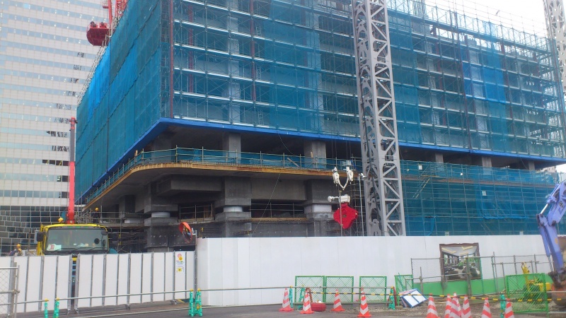 ファイル:パークタワー新川崎現場写真（2014.3中旬）.jpg