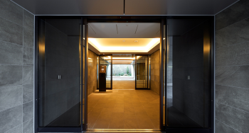 ローレルコート浜寺公園　エントランス