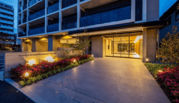 ポレスター熊本新町レジデンス　エントエランスアプローチ