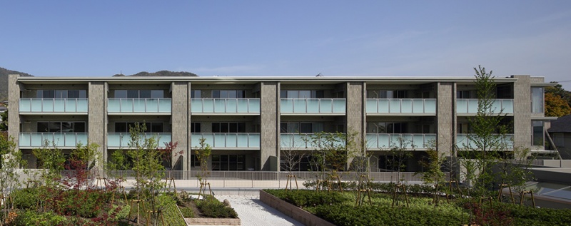 ファイル:ザ・パークハウス 芦屋 外観.jpg