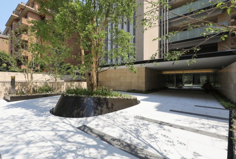 ファイル:ONE AVENUE 一番町文人通り 玄関.png