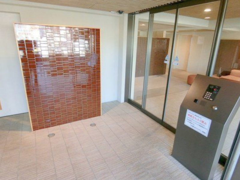 ファイル:クリオ武蔵小金井フロントアベニュー エントランス②.png