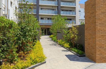 サンリヤン グランタワー久留米　エントランスアプローチ