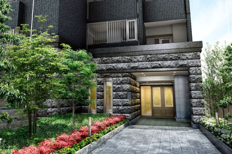 ファイル:プレサンス ロジェ 本陣駅前エントランス.JPG