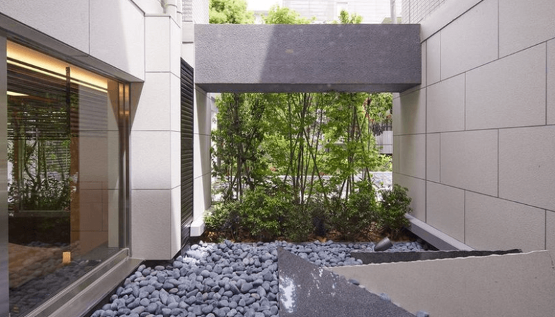 ファイル:ザ・パークハウス 目黒青葉台 坪庭.png
