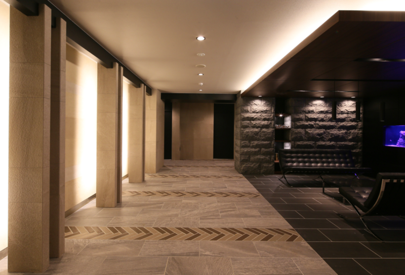 ファイル:グランフォーレ大橋プレミア エントランスホール.png