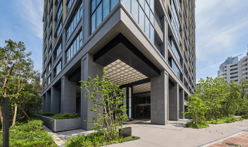 シティタワー銀座東　エントランスアプローチ