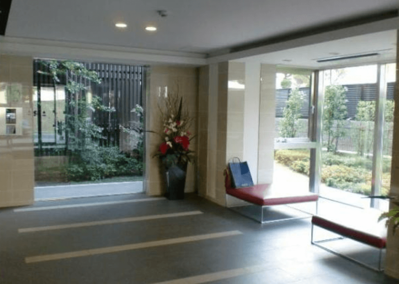 ファイル:レジデンスコート西宮若草町 エントランスホール.png