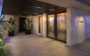 ティアレ首里桃原町　エントランスアプローチ