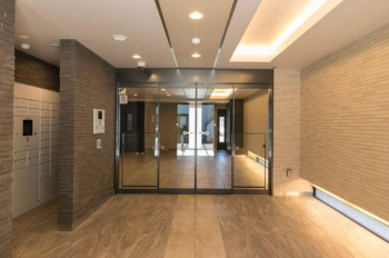 サンクレイドル西川口III　エントランスホール