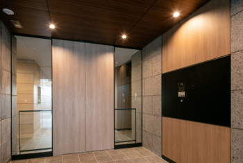 プラウド千里山手町 エントランス